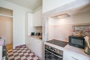 Stylish Apartment near Av Liberdade