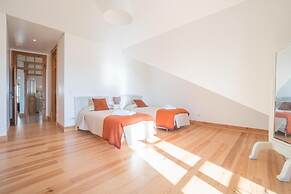 Superb Flat Cathedral & River View