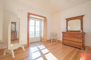 Superb Flat Cathedral & River View