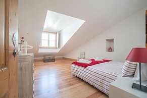 Superb Flat Cathedral & River View