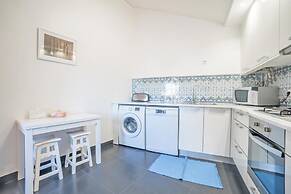 Superb Flat Cathedral & River View