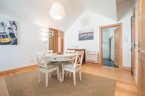 Superb Flat Cathedral & River View