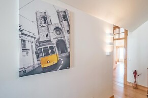 Superb Flat Cathedral & River View