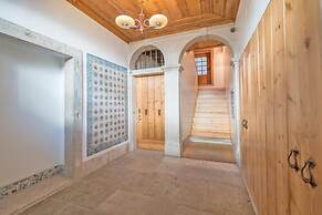 Superb Flat Cathedral & River View