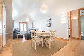 Superb Flat Cathedral & River View