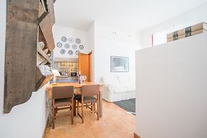 Traditional Studio Apartment