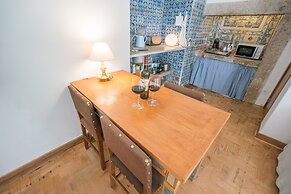 Traditional Studio Apartment