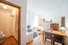 Traditional Studio Apartment