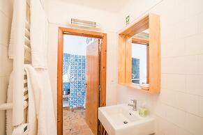 Traditional Studio Apartment