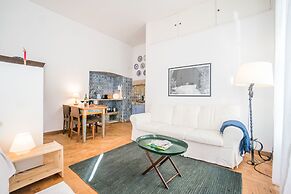 Traditional Studio Apartment