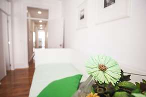 Central & Cosy Apartment