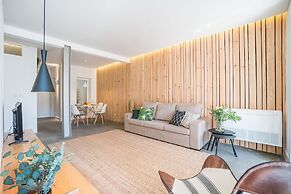 Wood Wall & Garden Apartment