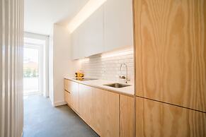 Wood Wall & Garden Apartment