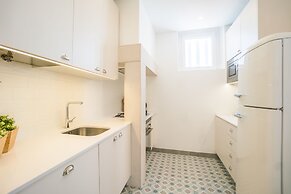 Chiado & Design Apartment