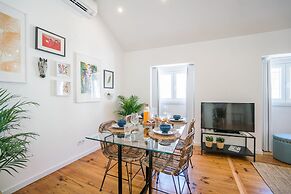 Chiado & Design Apartment