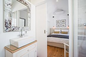Chiado & Design Apartment