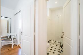 Chiado & Design Apartment