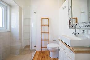 Chiado & Design Apartment