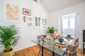 Chiado & Design Apartment