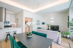 Courtyard & Elegance Apartment