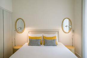 Courtyard & Elegance Apartment