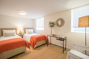 Courtyard & Elegance Apartment