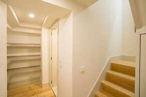 Courtyard & Elegance Apartment