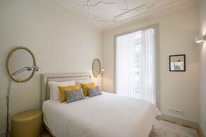 Courtyard & Elegance Apartment