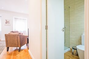 Principe Real Charming and Modern Apartment