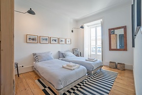 An Ecletic Apartment in Lisbon