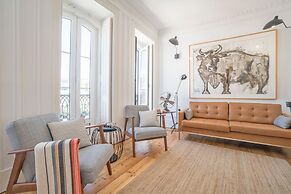 An Ecletic Apartment in Lisbon