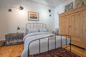 An Ecletic Apartment in Lisbon