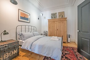 An Ecletic Apartment in Lisbon