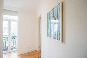 Principe Real Lightful Apartment