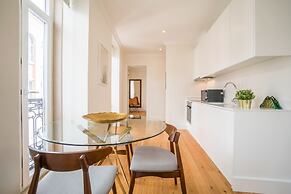 Principe Real Lightful Apartment