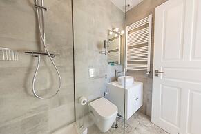 Spacious Graça River View Apartment