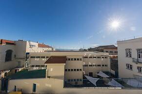 Spacious Graça River View Apartment