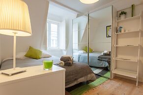 Casa Cara Duplex by All In Lisbon