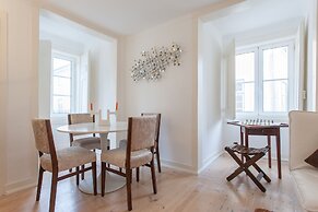 Casa Cara Duplex by All In Lisbon