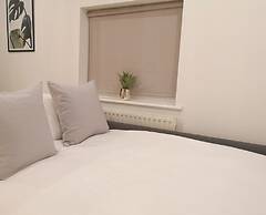 Charming  Oxford Apartments