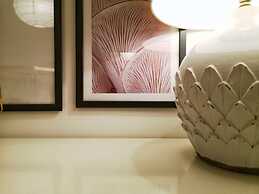 Charming  Oxford Apartments