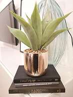 Charming  Oxford Apartments