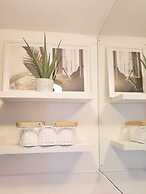 Charming  Oxford Apartments