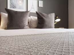 Charming  Oxford Apartments