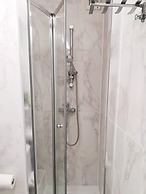 Charming  Oxford Apartments