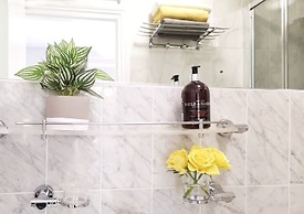 Charming  Oxford Apartments