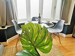 Charming  Oxford Apartments