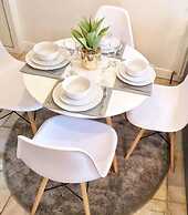 Charming  Oxford Apartments