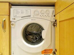 Central Spacious & Stylish Apartment