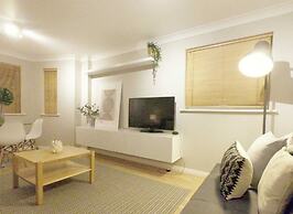 Central Spacious & Stylish Apartment